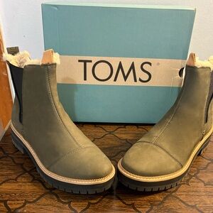 TOMS Olive Ankle Boots with Fur Trim